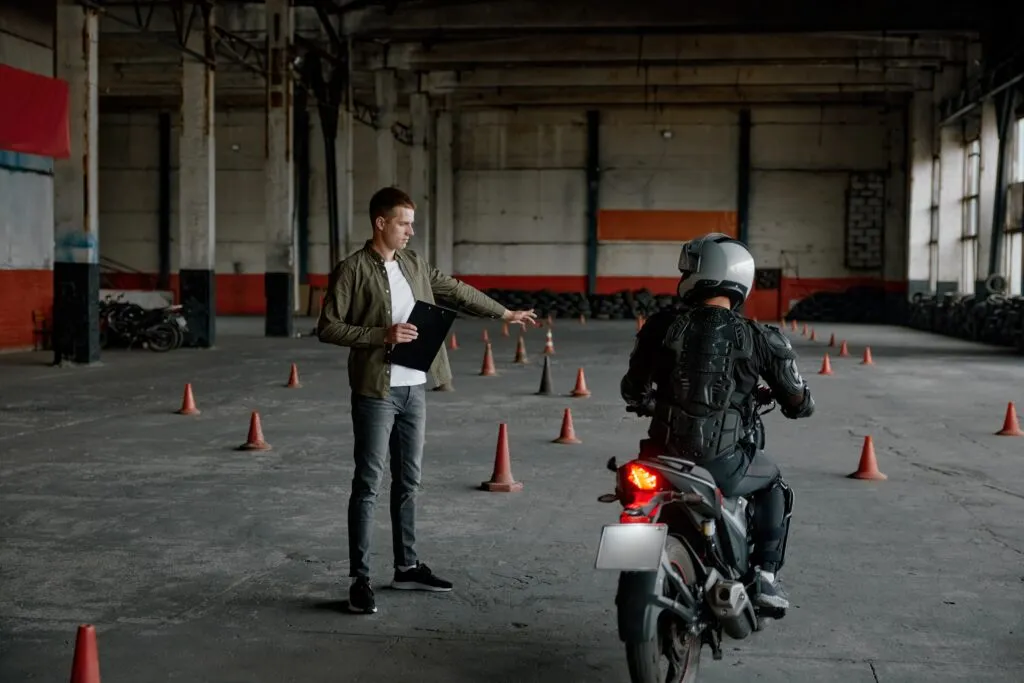 Prüfungsvorbereitung für die Fahrlehrerlaubnis Klasse A Motorrad